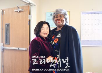 샌안토니오 상록노인회, 은퇴 아파트 방문 연말행사 가져
