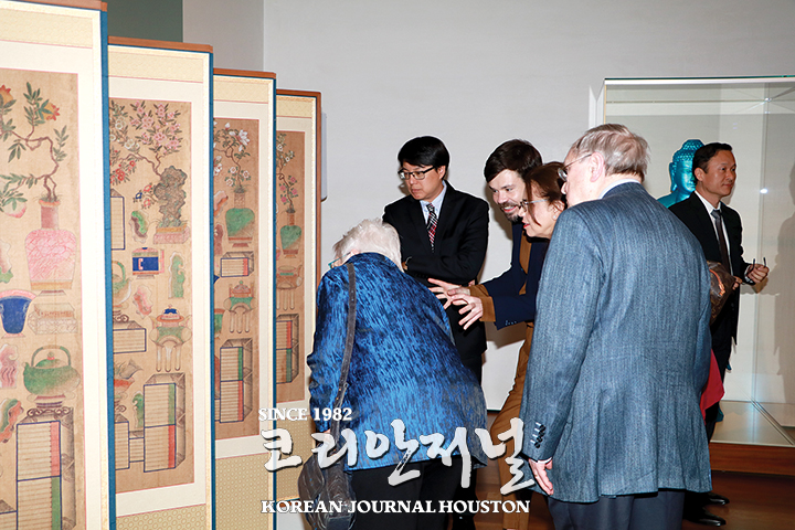 JFE 기증한 ‘8폭 병풍’ 휴스턴 박물관 한국관에 전시 3 5. JfE 병풍 기증 3