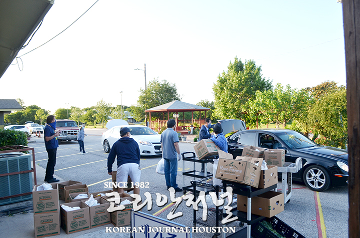 샌안토니오 ANC 온누리교회 지난 25일 Food Bank 진행 2 온누리1 1