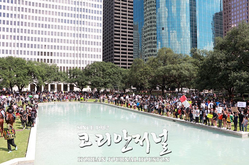 인종차별 항의 시위 ‘大변화’ 전환점 되나 4 인종차별 항의 시위 ‘大변화’ 전환점 되나 4 1