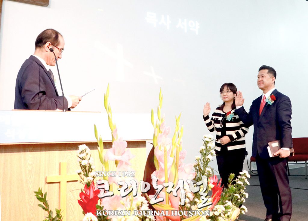“빚진 자의 심정으로 목회하겠습니다.” 2 5. 예닮장로교회 석상은 목사 취임 2
