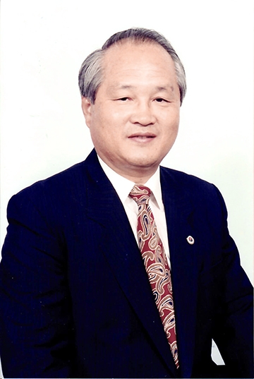 떠남이 곧 애착이라... 여생은 ‘광야의 소리 선교회’와 함께 1 7 1. 이용봉 목사