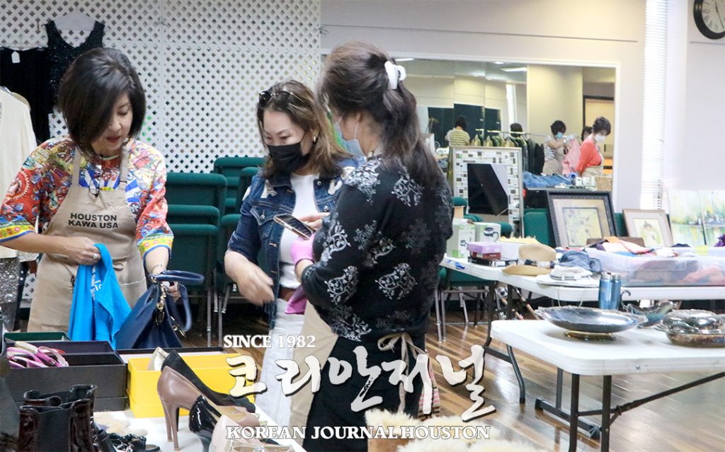 4 1. 한인회관 봄 패션바자회 1