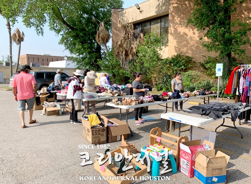 4 1. 한인회관 봄 패션바자회 2