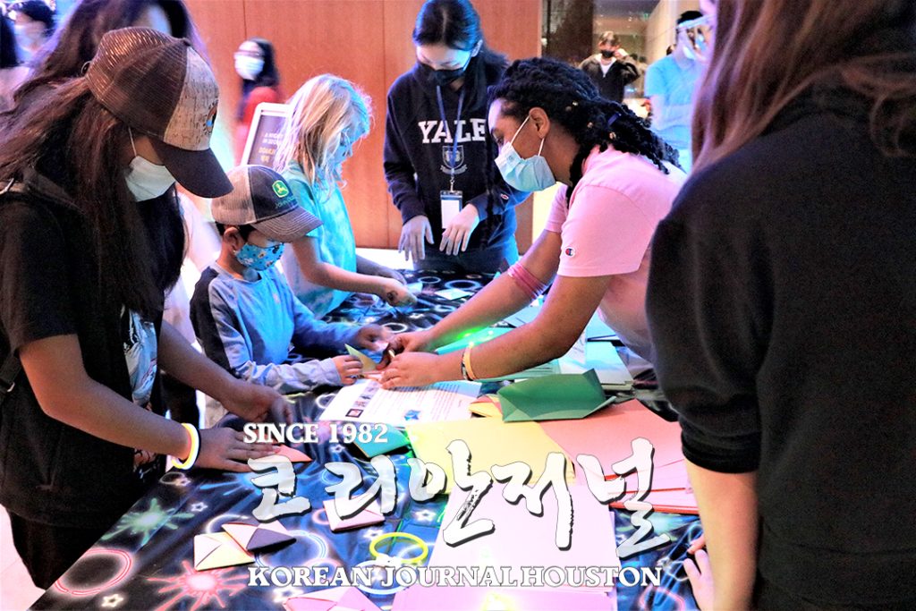 인기 최고 ‘오마이 고기’ 푸드트럭이 1당 백 2 6 1. 아시아소사이어티 야시장 1