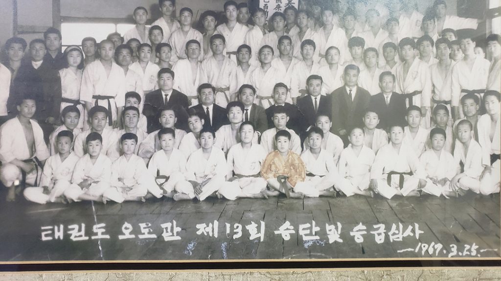“품세는 70부터” 4 어1 1 2