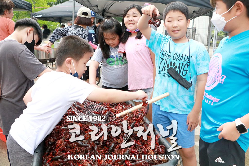4. 순복음교회 크로피시 선교 바자회 1