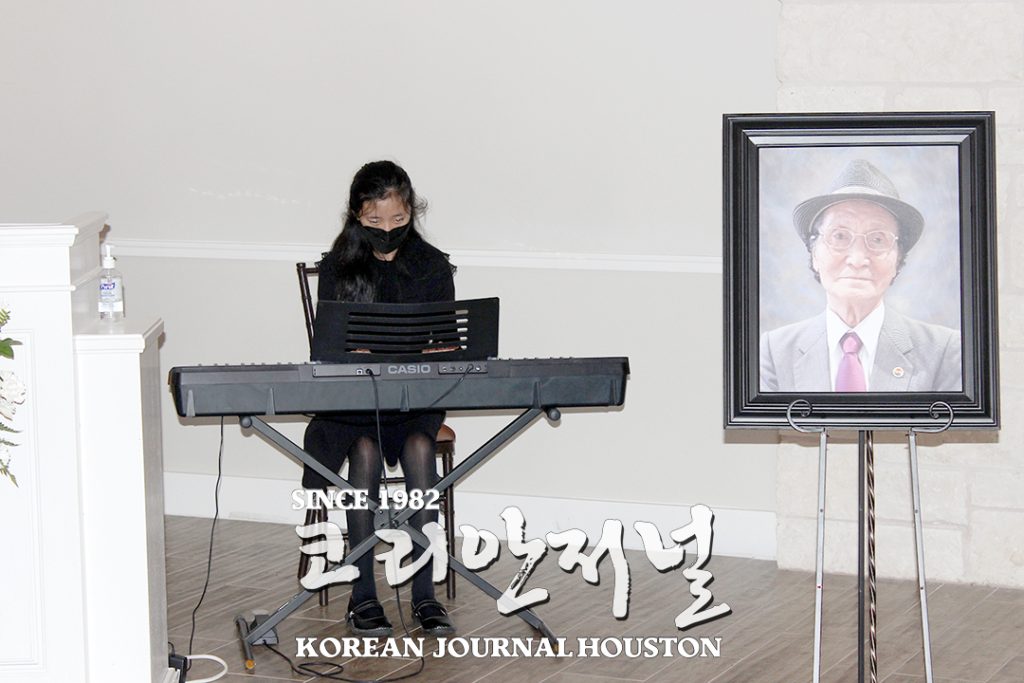 고 윤원봉 전 한인회장 “장례 예배”, 고 한선주 사모 “천국환송예배” 거행 3 어스틴 윤원봉 한인회장 3