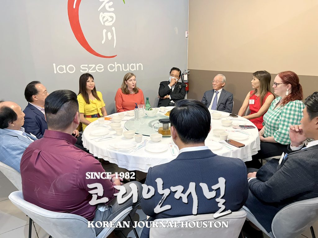 늪지대에서 국제 도시로 성장한 휴스턴, 자랑스러워… 1 5 1. Meet Greet 하원 의원 아시안 커뮤니티 간담회