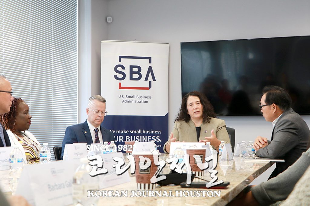 SBA 이사벨라 구즈만 국장, 휴스턴 한인상공회 방문 2 2. SBA 구즈만 국장 한인상공회 방문 3
