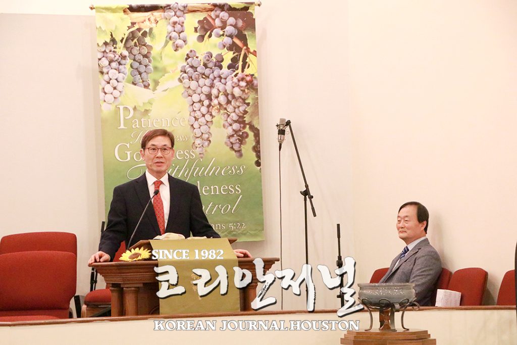 “기도로 시작한 대한민국, 자유 민주주의 국가 수호의 뜻” 1 3 1. 광복절 특별기도회 1