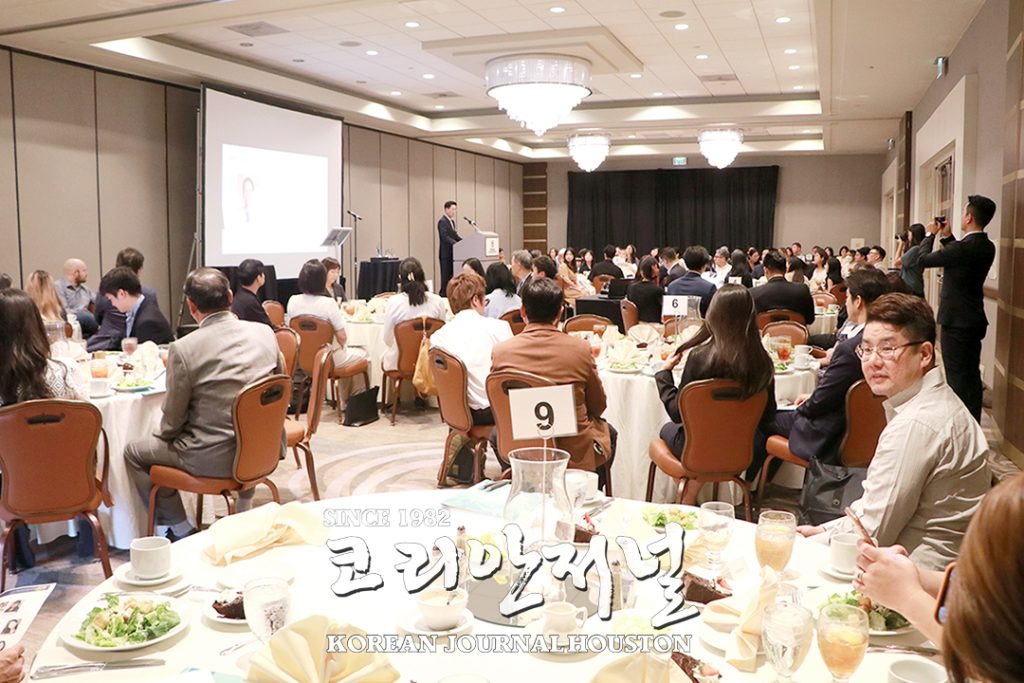 1 1. 한미장학재단 남서부지부 장학금수여식 5