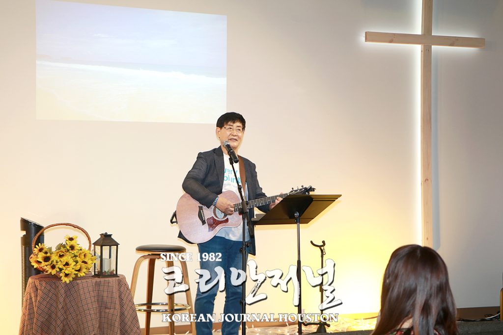 4 1. 윤형주 콘서트 1 1