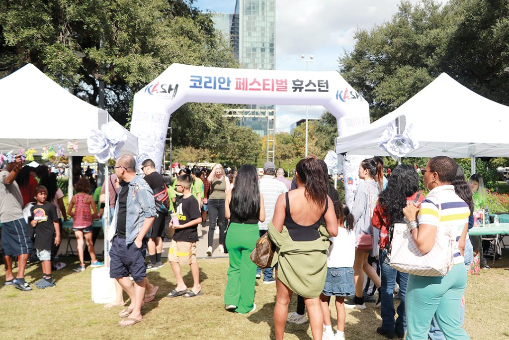 4. 코로나 빗장 풀려 K Fest