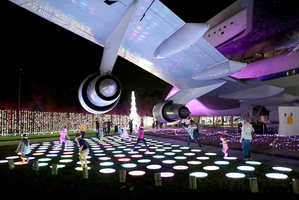 6. 4 Galaxy Lights at Space Center Houston