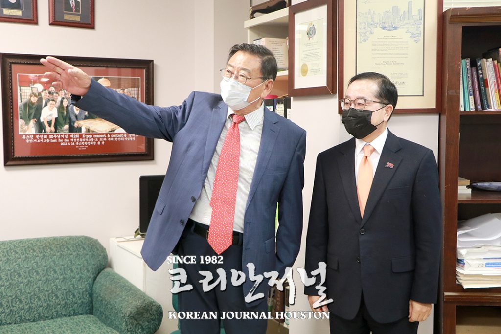 1. 세대간 융합하며 발전하는 한인사회 미래 밝다 2