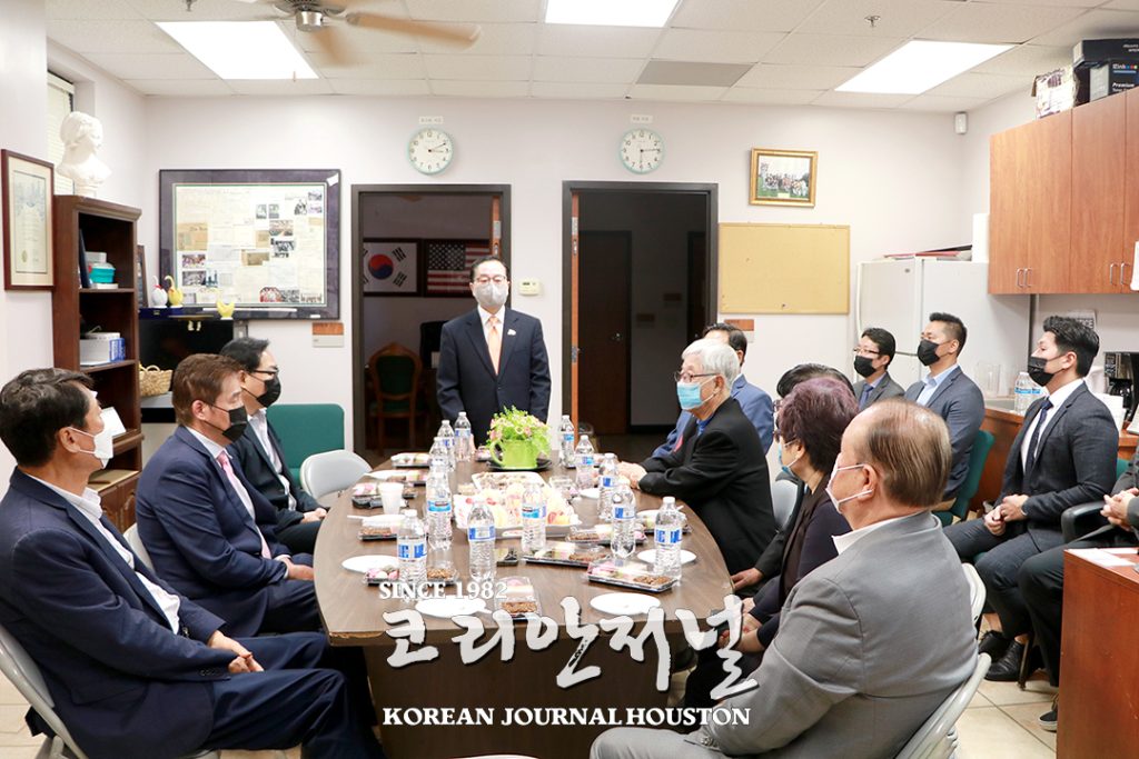 1. 세대간 융합하며 발전하는 한인사회 미래 밝다 3