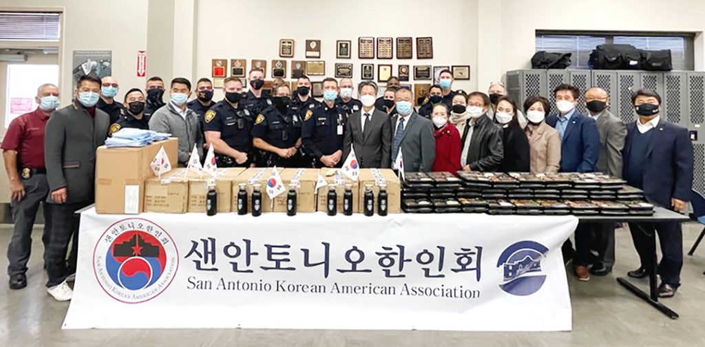 샌안토니오 한인회 San Antonio Korean-American Association 2 샌안토니오 한인회 소개 경찰위로행사 w