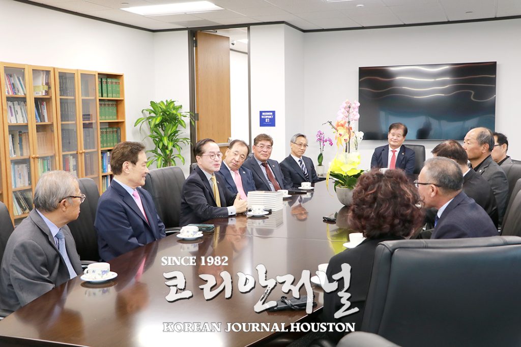 3. 미주 보수 전현직 단체장 방문 1