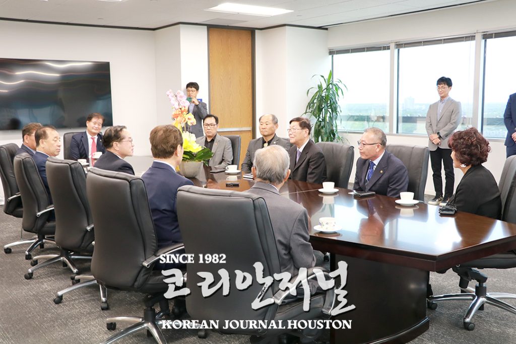 3. 미주 보수 전현직 단체장 방문 2
