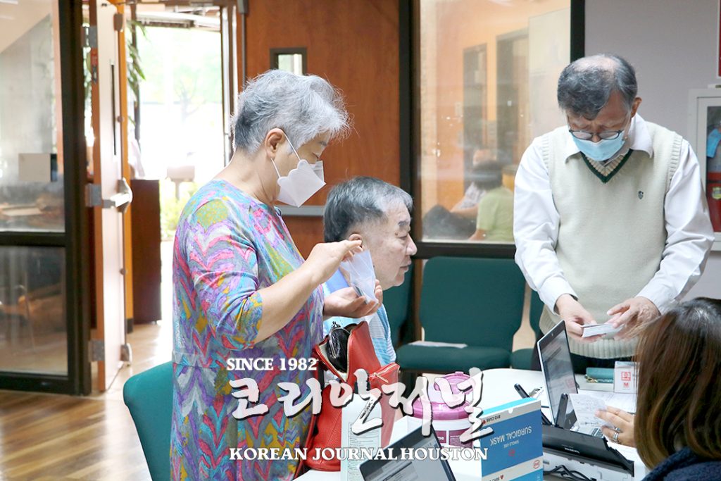 코로나 백신 무료접종 행사 3 5 3. 백신접종 3