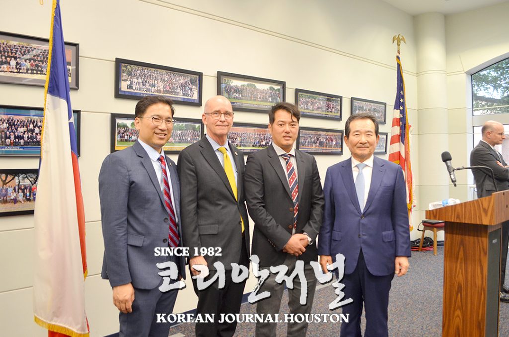 정세균 전 국무총리 초청 통일강연회 성료 2 샌안 정세균 전 국무총리 초청 통일강연회 1