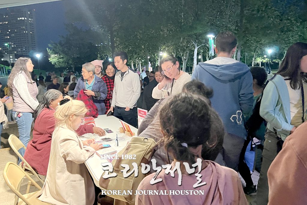 ‘악단 광칠’과 떼창과 떼춤으로 원 없이 놀았다 6 3. 악단 광칠 6