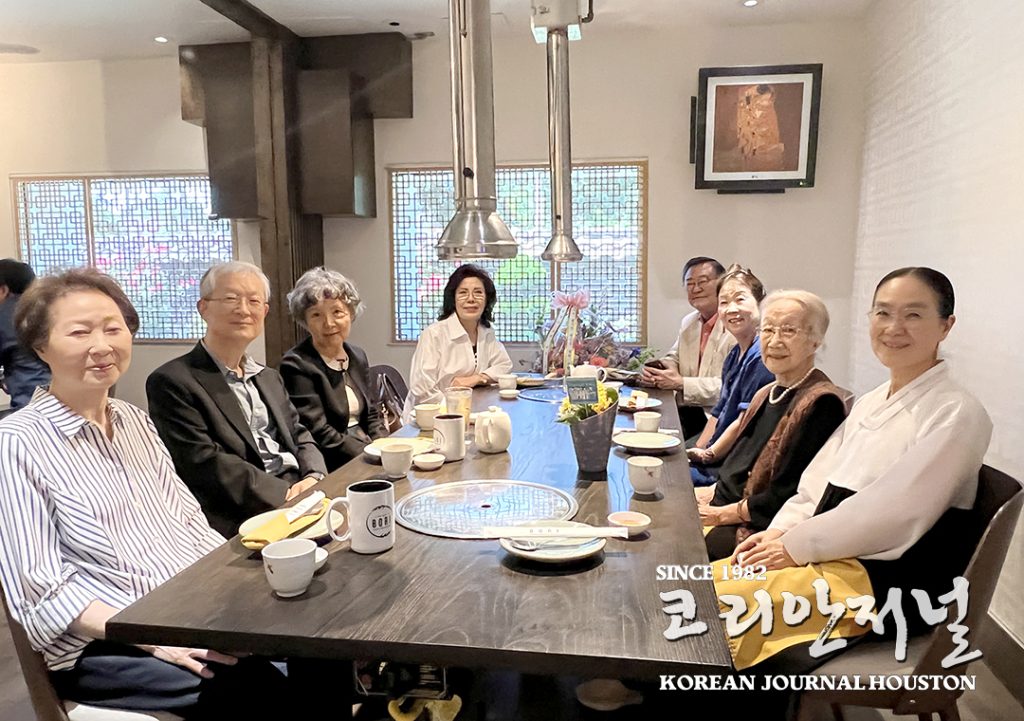 6 2. 포토뉴스