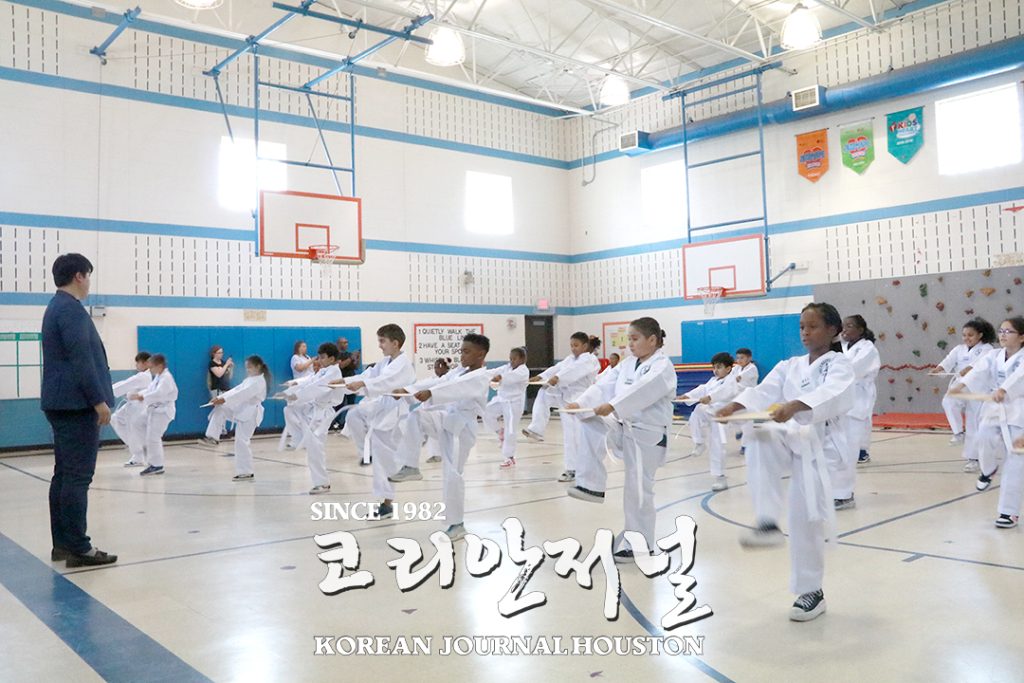 8 1. Thronwood PE 태권도 수료식 3web
