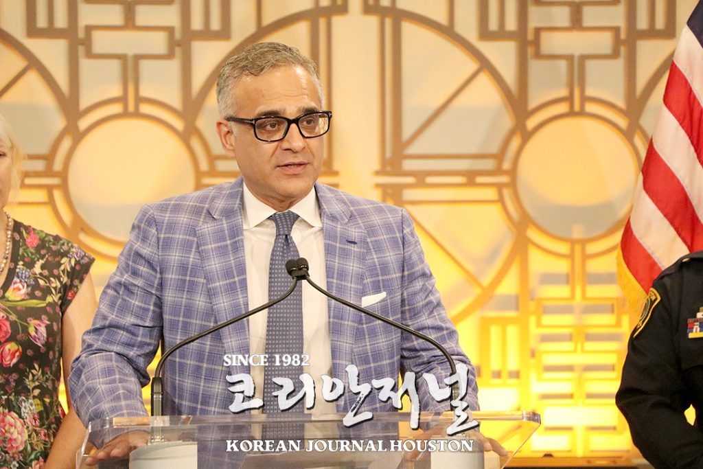 터너 시장, 市 아태계 자문위원회 신설 4 1 2. 휴스턴시 아태계 자문위원회 신설 4web