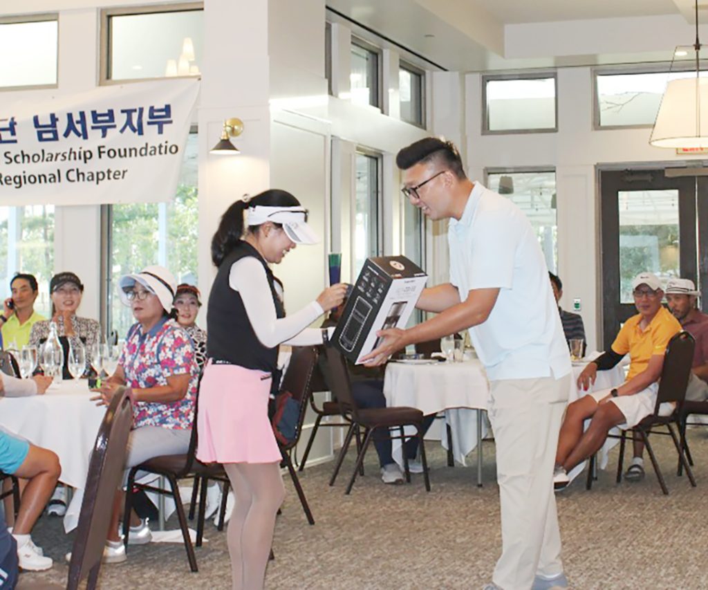 한미장학재단 남서부지부, 자선골프대회 성료 2 5 1. 한미장학재단 골프대회 2