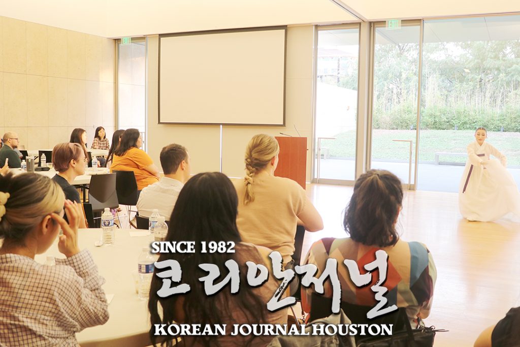 가을바람 수놓는 덩더쿵 소리 2 4. 교육원 문화체험행사 2