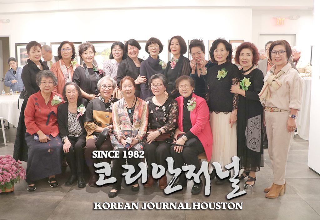갤러리에서 어엿한 전시회 하기까지 14년 걸렸다 1 4 1. 제14회 수채화 동호회 전시회 3