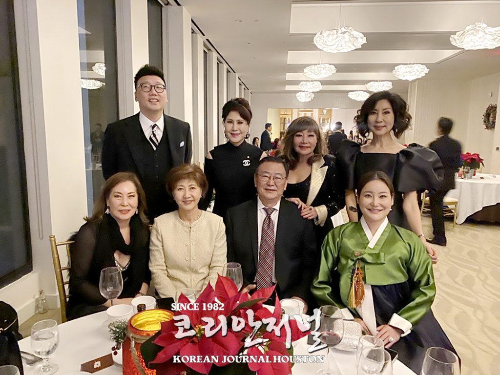2 2. 울산시 헤이든 공원에 팔각정 건립한다