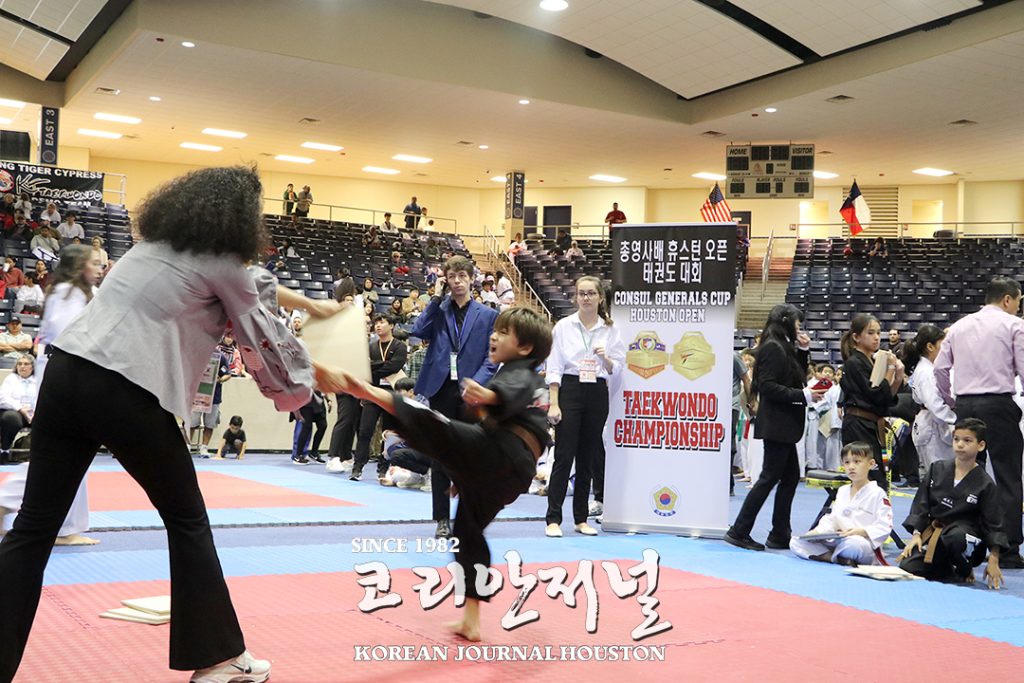 총영사배 휴스턴 오픈 태권도 대회 성료 2 3. 총영사배 휴스턴 오픈 태권도대회 5