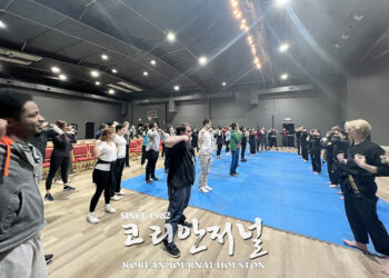 ‘한국 문화의 밤’ 태권도로 제압