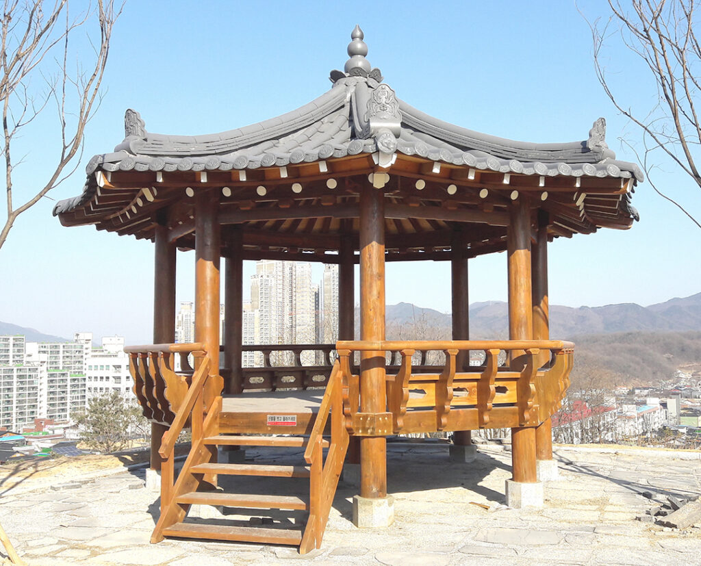 2 2. 팔각정 모형