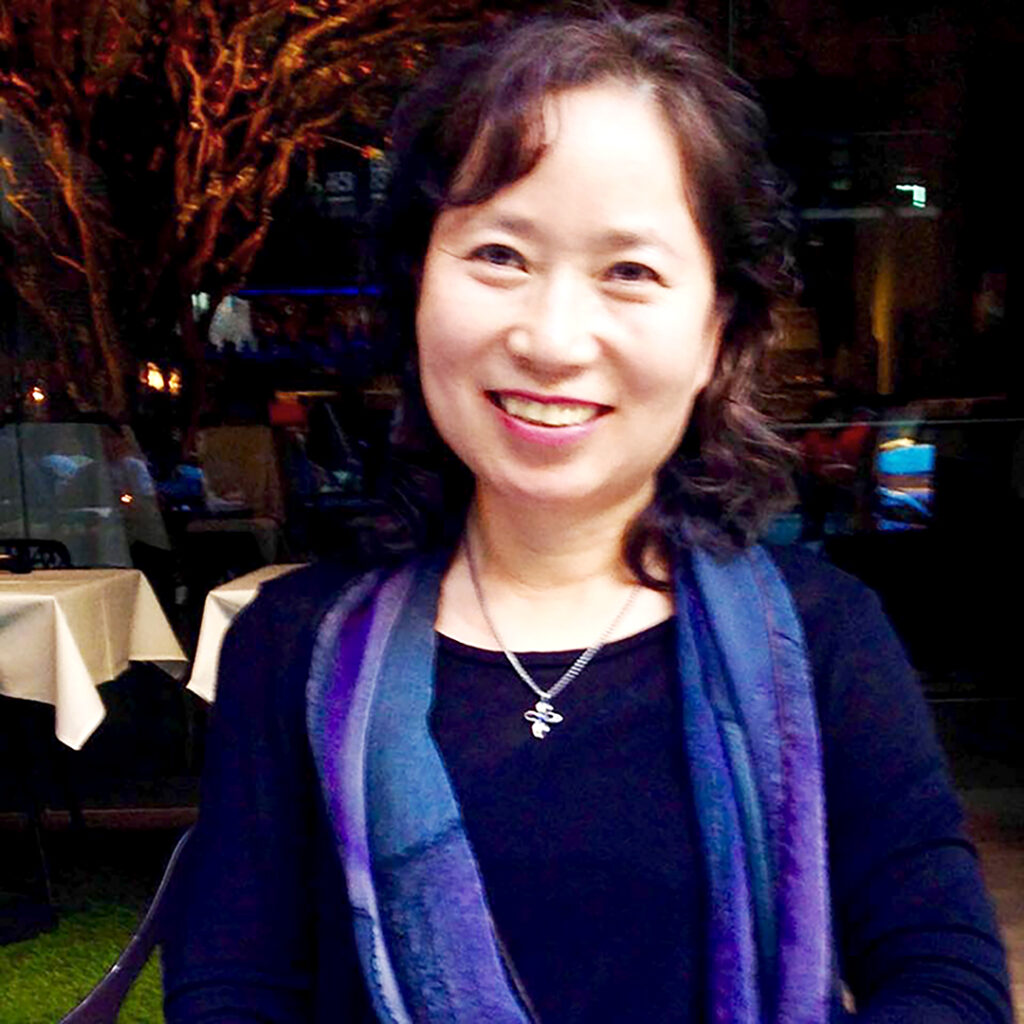 “바쁜 이민생활에서도 내면의 건강 꼭 챙기세요” 1 8 1. 유명신 전문 카운슬러