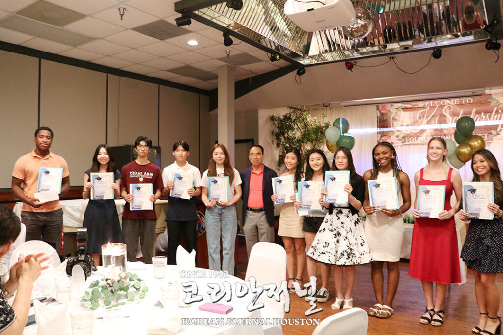 제 4회 Y.K 장학금 수여식 3 2. YK 4회 장학생1st year