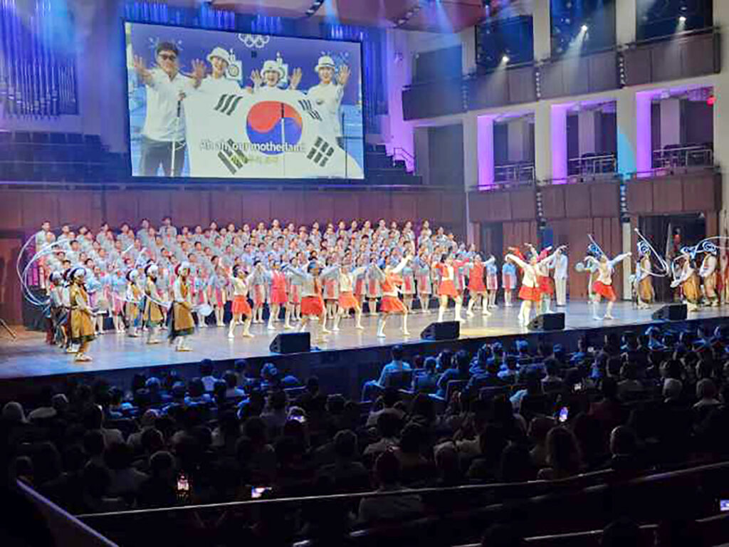 3 1. 3극동방송 700여명 어린이합창단 워싱턴 나라사랑 음악회 열어