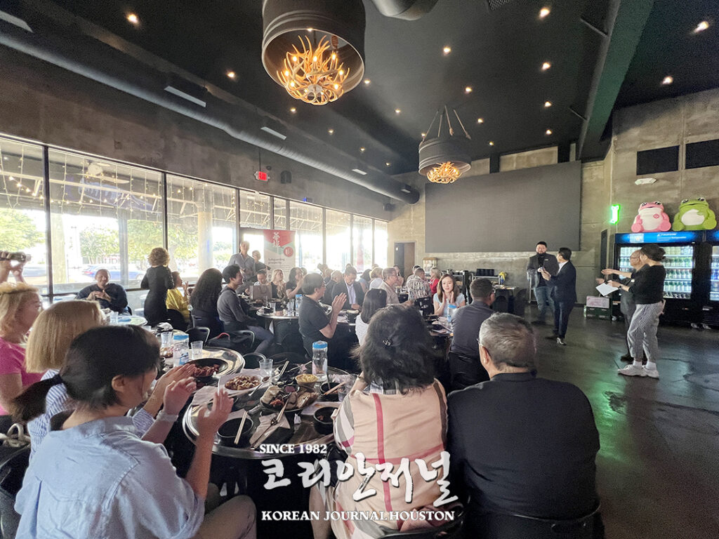 4 1. 소주 블루스 리본커팅식 5