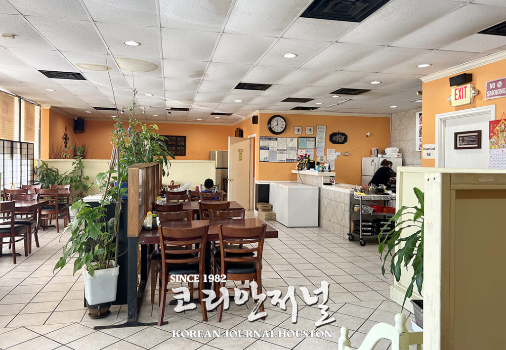1세대 ‘백두산 가든’ 문 닫고 새롭게 출발 1 5 2. 백두산 가든