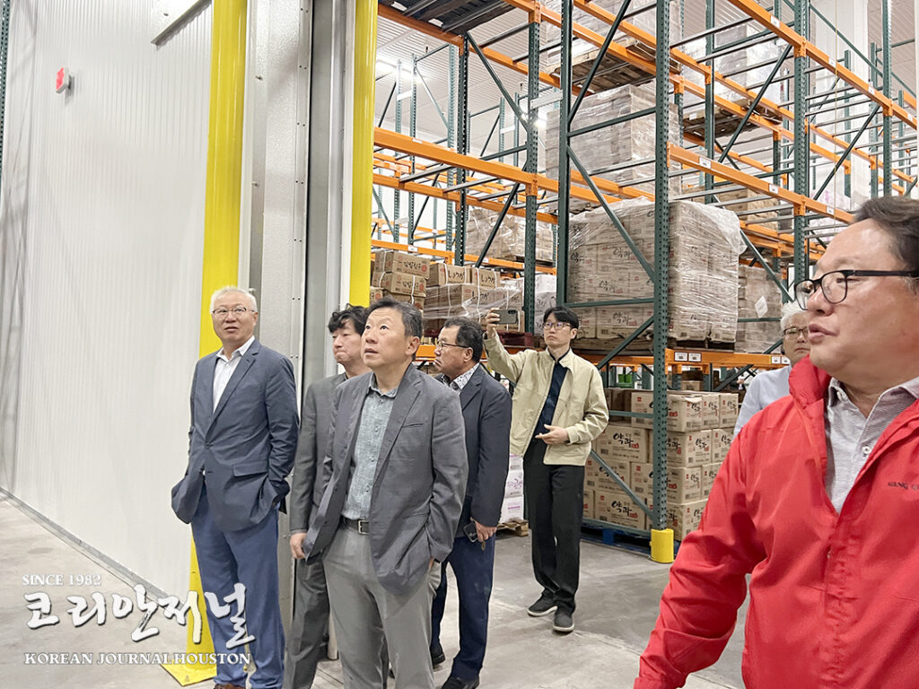 왕글로벌넷, 휴스턴에 최첨단 물류센터 가동 4 1 1. 왕글로벌 휴스턴 지사 확장 이전 2 2