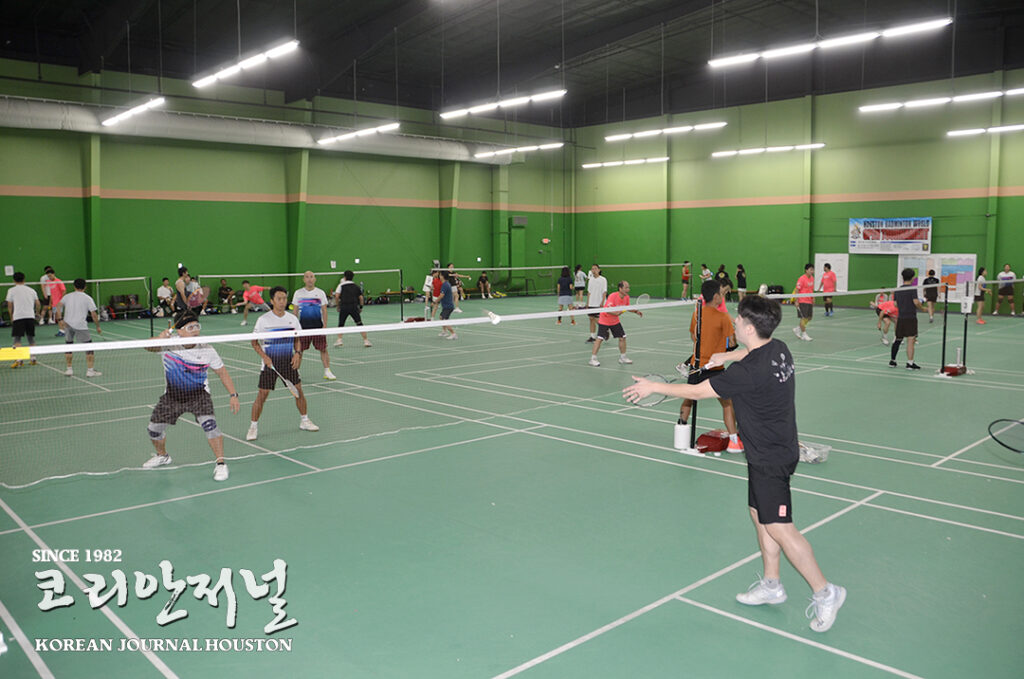 휴스턴 배드민턴 월드 ‘생활체육 저변 확산’에 앞장 4 1 1. 휴스턴 배드민턴 ‘생활체육 저변 확산에 앞장 9