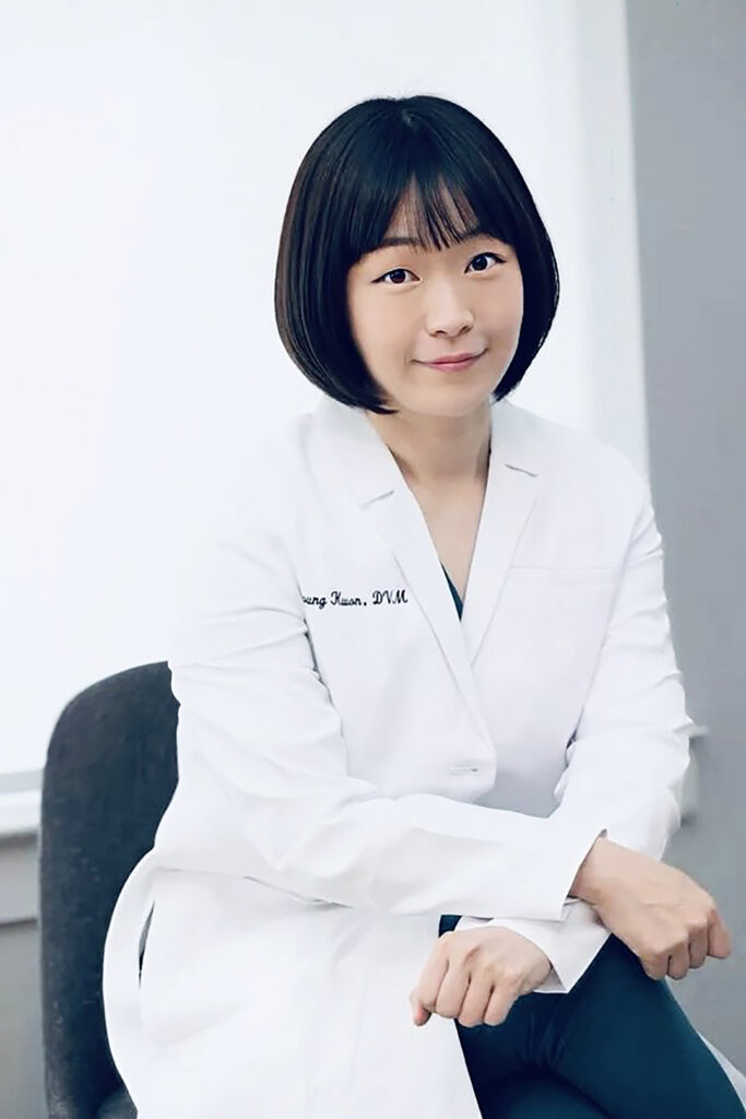 반려동물과 보호자가 “더불어 건강하게” 3 5. 블루베어 동물병원 1. 권지영 원장