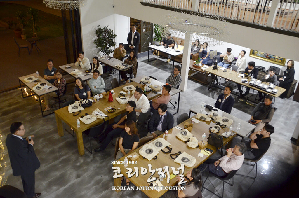 2 2. 휴스턴 한인상공회 한인비즈니스 성공 돕는다