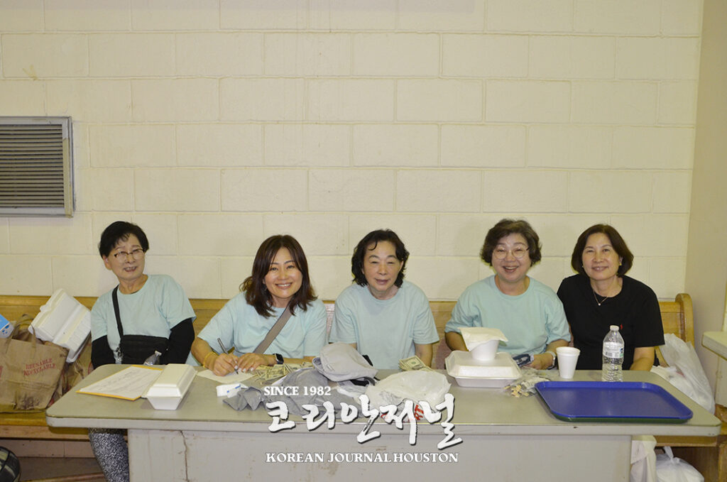한인 천주교회, ‘장터 한마당 활짝’ 5 7 1. 5한인 천주교회 ‘장터 한마당 활짝