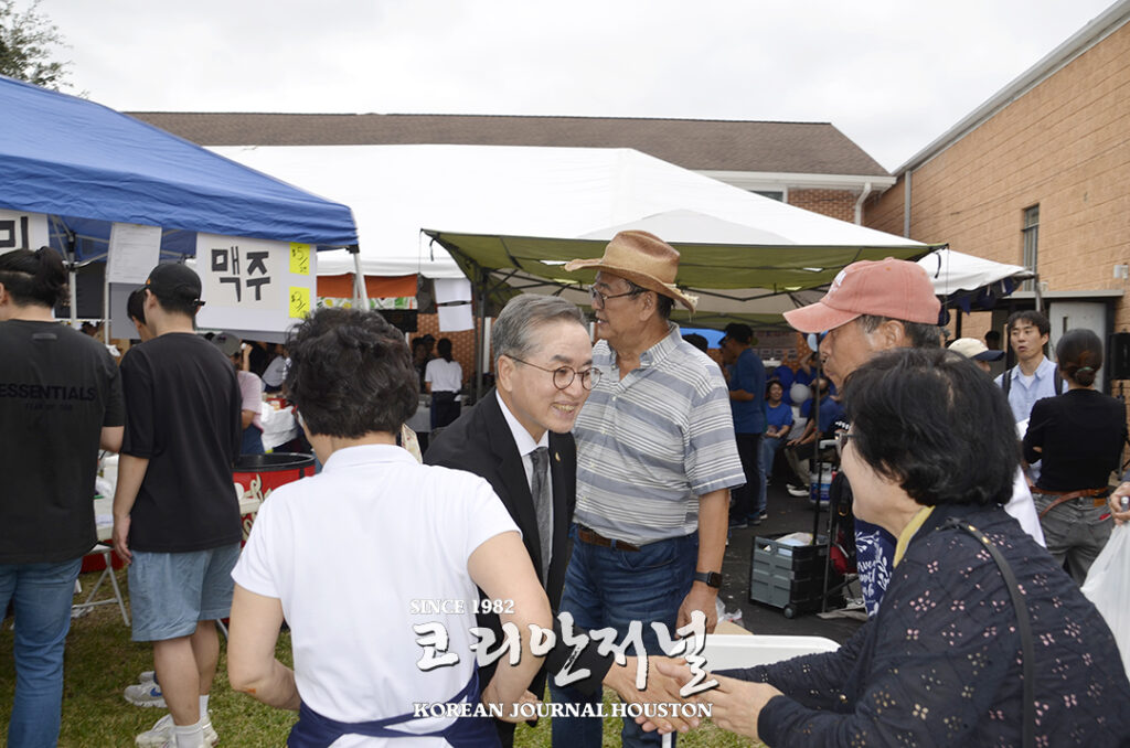 한인 천주교회, ‘장터 한마당 활짝’ 6 7 1. 6한인 천주교회 ‘장터 한마당 활짝