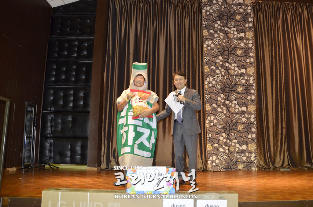 한인 천주교회, ‘장터 한마당 활짝’ 7 7 1. 7한인 천주교회 ‘장터 한마당 활짝