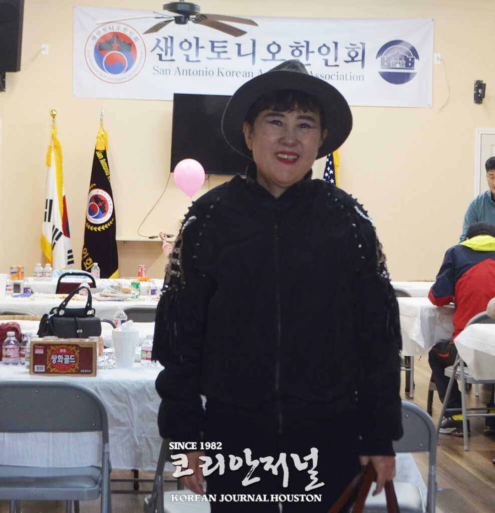 샌안토니오 한인회 설 맞이 어르신 떡국대접 행사 3 샌안기사 샌안한인회 떡국행사3 마술사